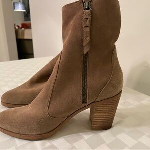 Splendid Brand Sz 9 Brown Suede Ankle Boots